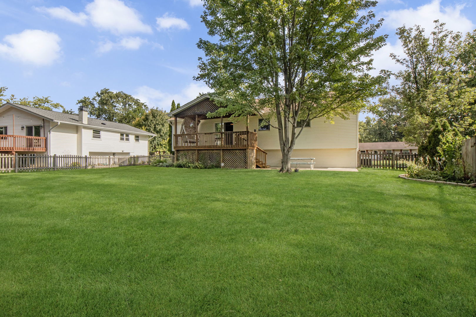 6932 Martin Drive, Woodridge, IL 60517