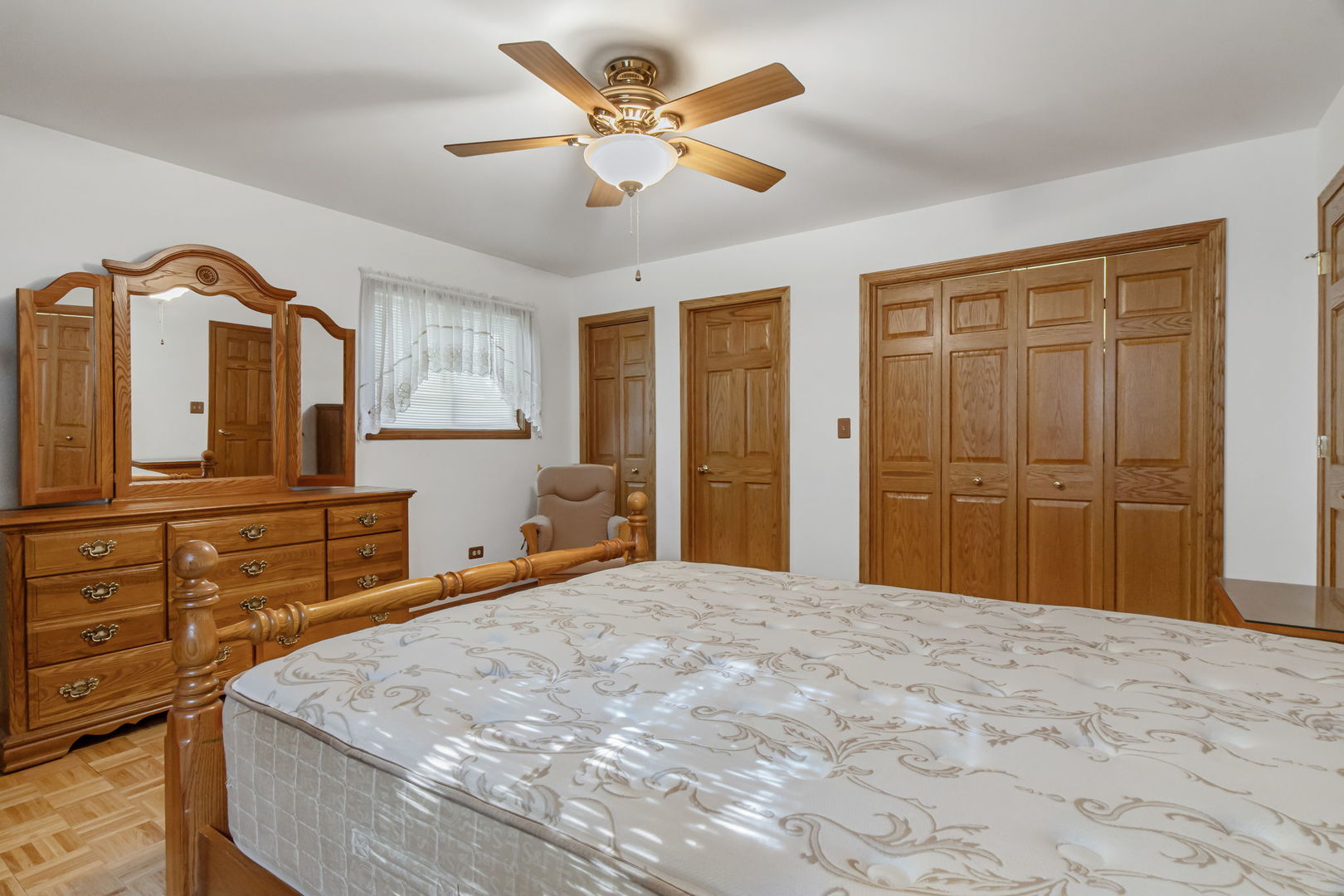 6932 Martin Drive, Woodridge, IL 60517
