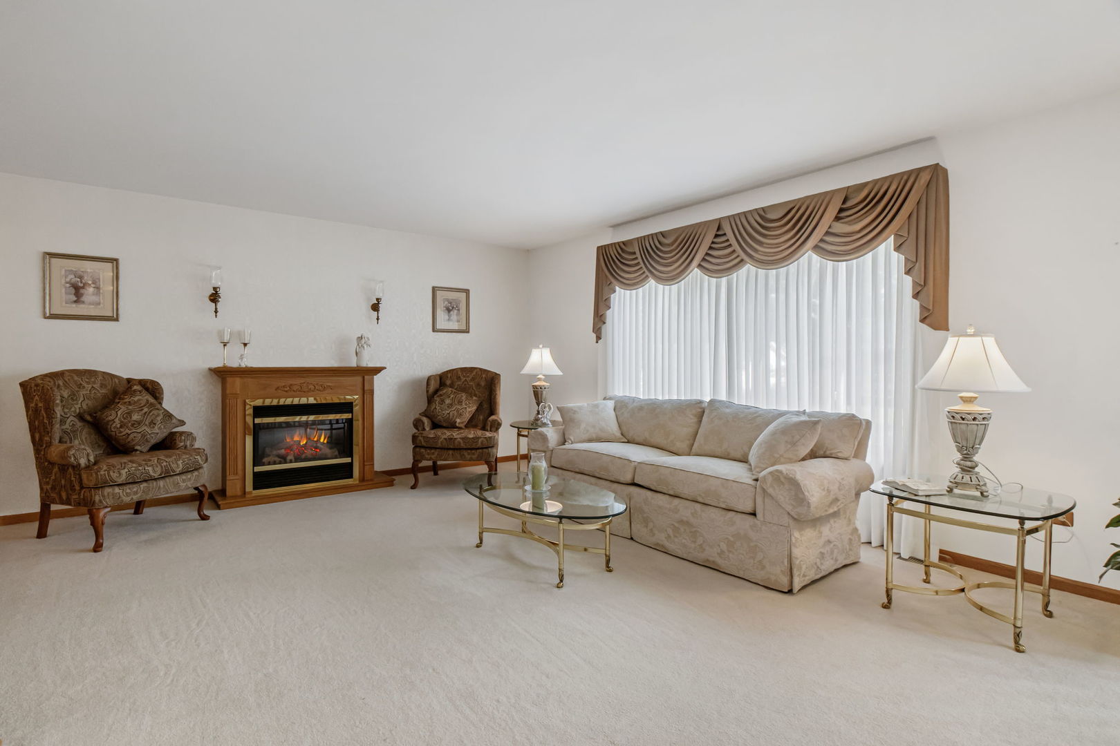 6932 Martin Drive, Woodridge, IL 60517