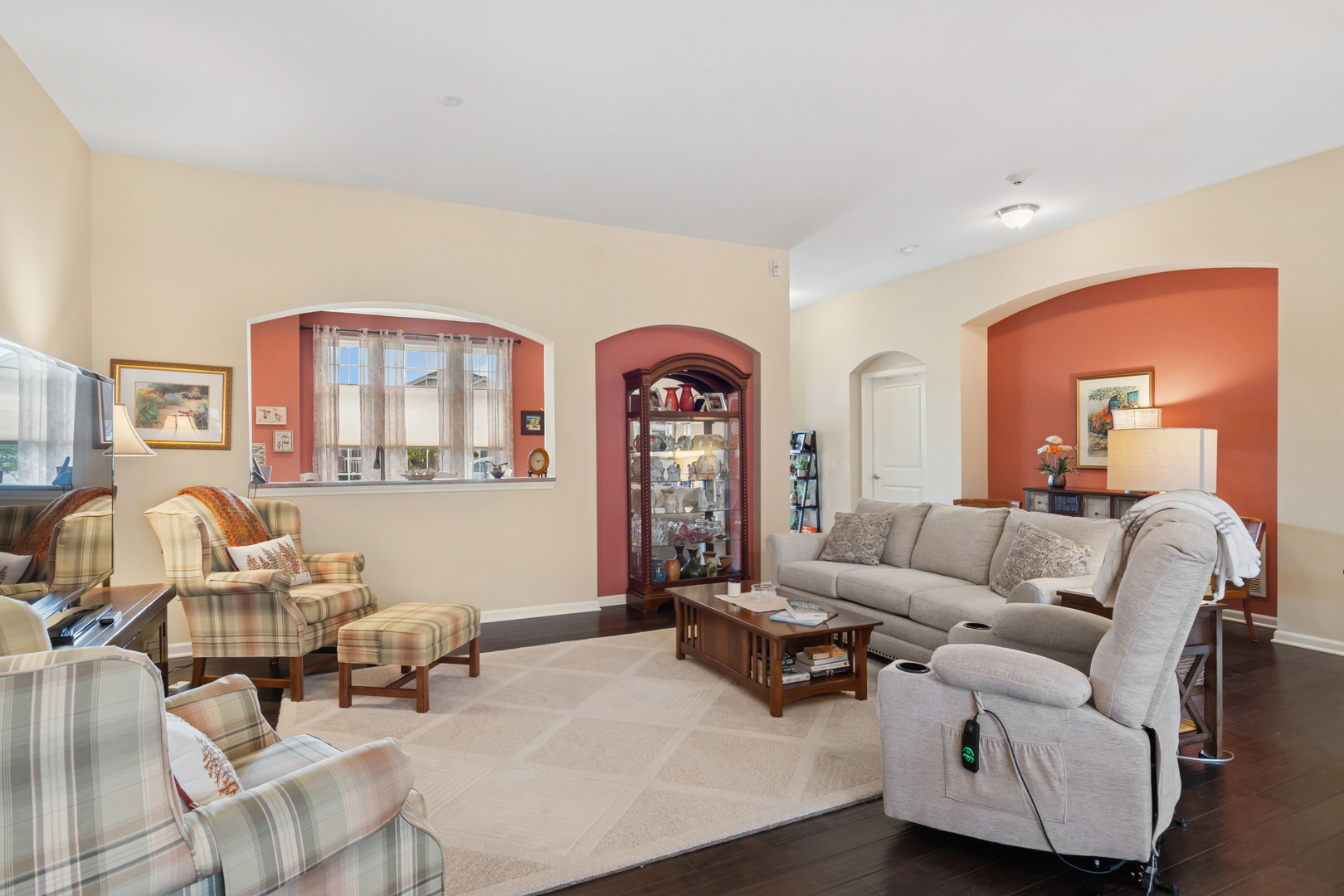 2604 Avondale Circle #4492, Naperville, IL 60564