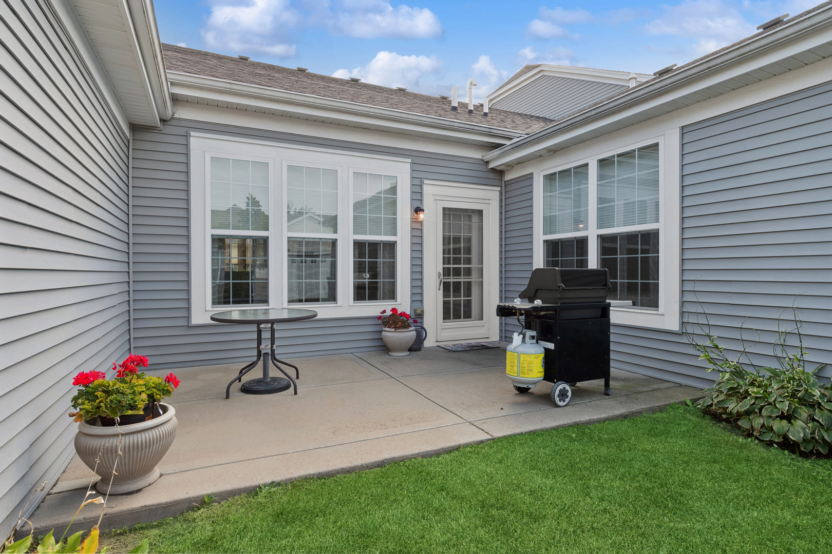 2604 Avondale Circle #4492, Naperville, IL 60564