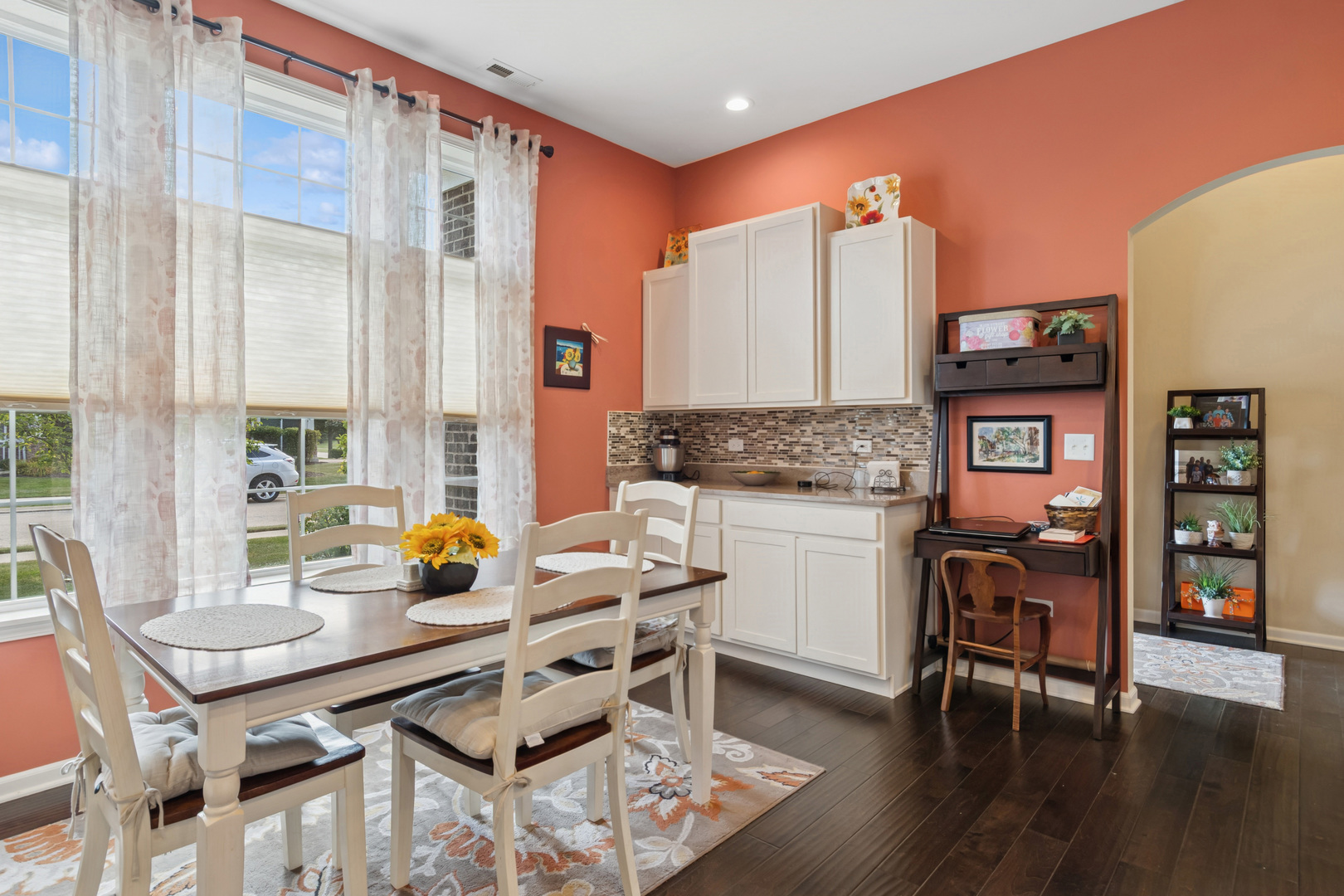 2604 Avondale Circle #4492, Naperville, IL 60564