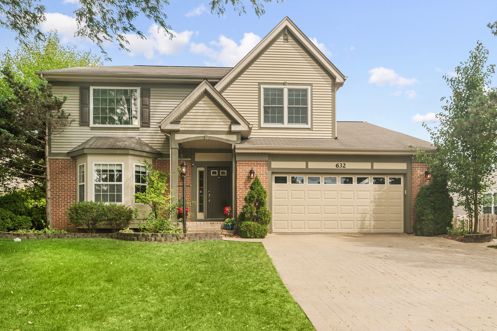 632 E Delgado Drive, Palatine, IL 60074