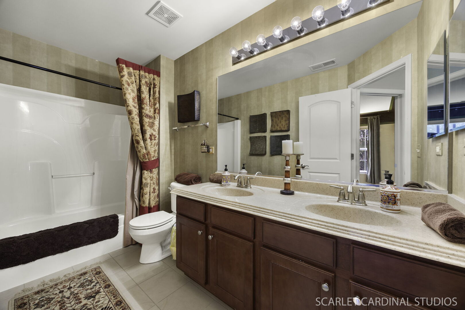 2856 Church Road, Aurora, IL 60502