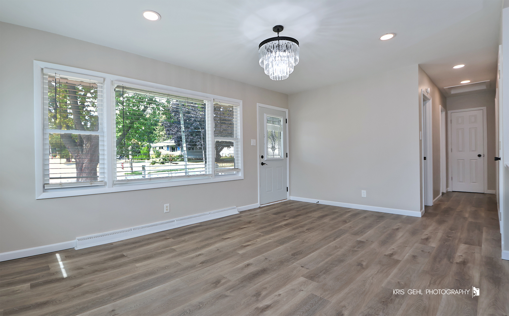 13 Lincoln Avenue, Round Lake, IL 60073
