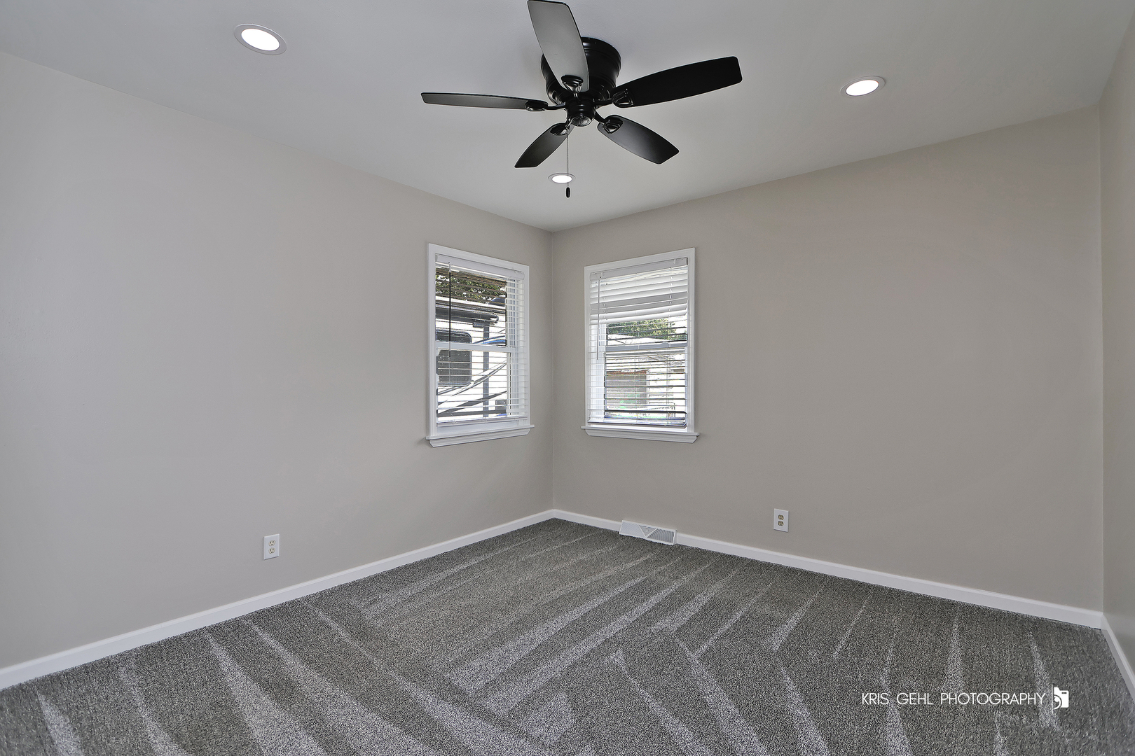 13 Lincoln Avenue, Round Lake, IL 60073