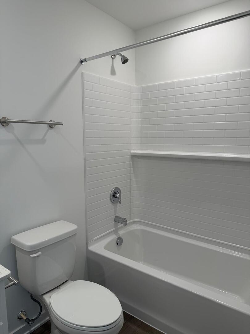 2167 Yellowstone Boulevard, Mundelein, IL 60060