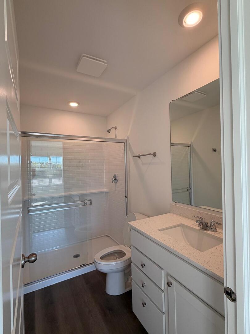 2167 Yellowstone Boulevard, Mundelein, IL 60060