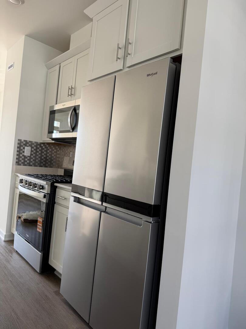 2167 Yellowstone Boulevard, Mundelein, IL 60060