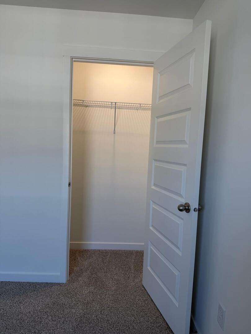 2167 Yellowstone Boulevard, Mundelein, IL 60060