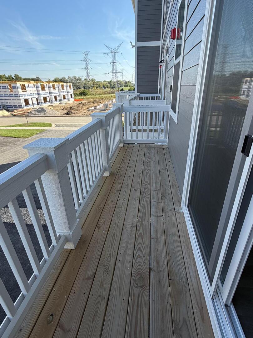 2167 Yellowstone Boulevard, Mundelein, IL 60060