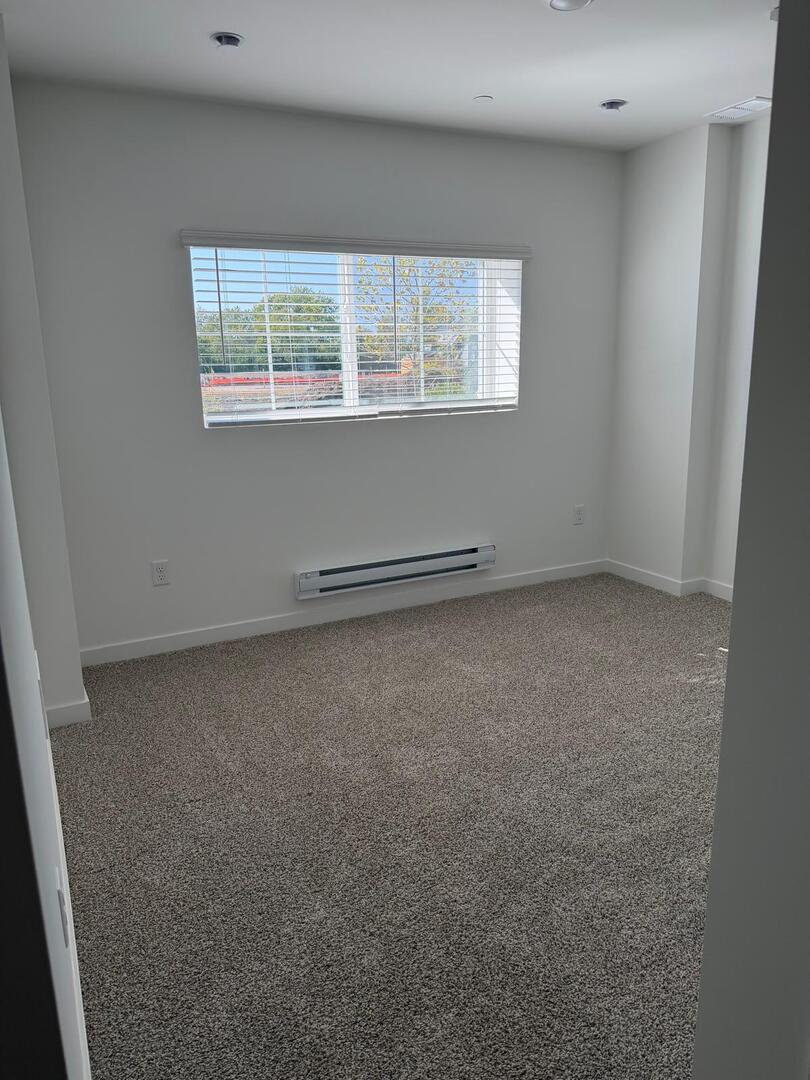 2167 Yellowstone Boulevard, Mundelein, IL 60060