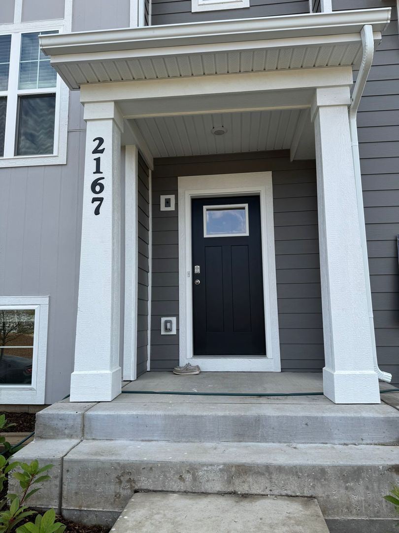 2167 Yellowstone Boulevard, Mundelein, IL 60060