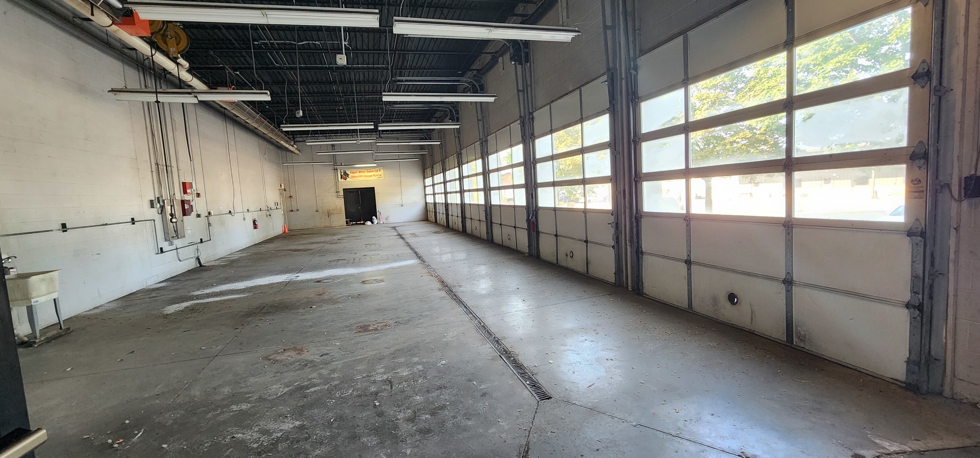 25 W Belvidere Road, Hainesville, IL 60030