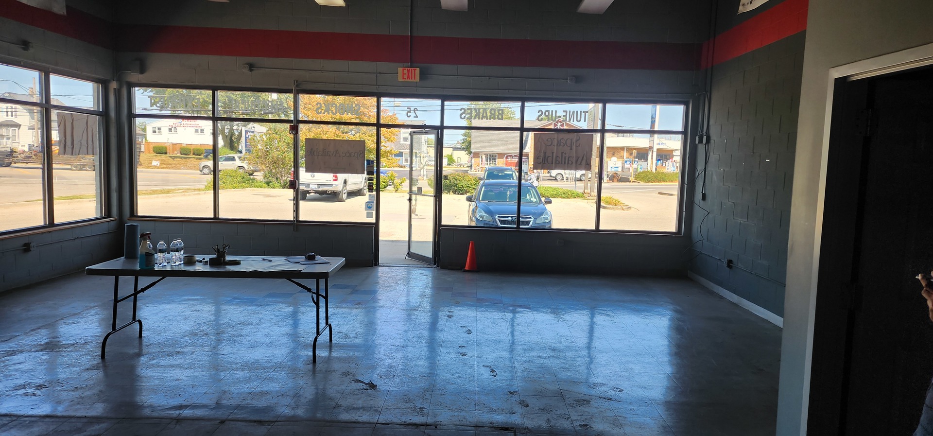 25 W Belvidere Road, Hainesville, IL 60030