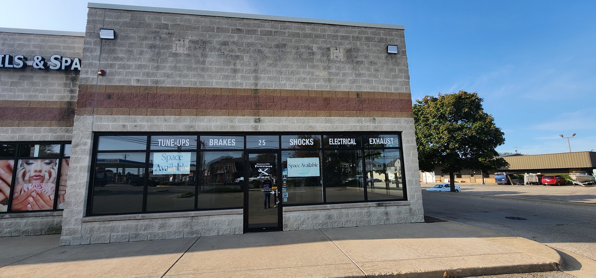 25 W Belvidere Road, Hainesville, IL 60030