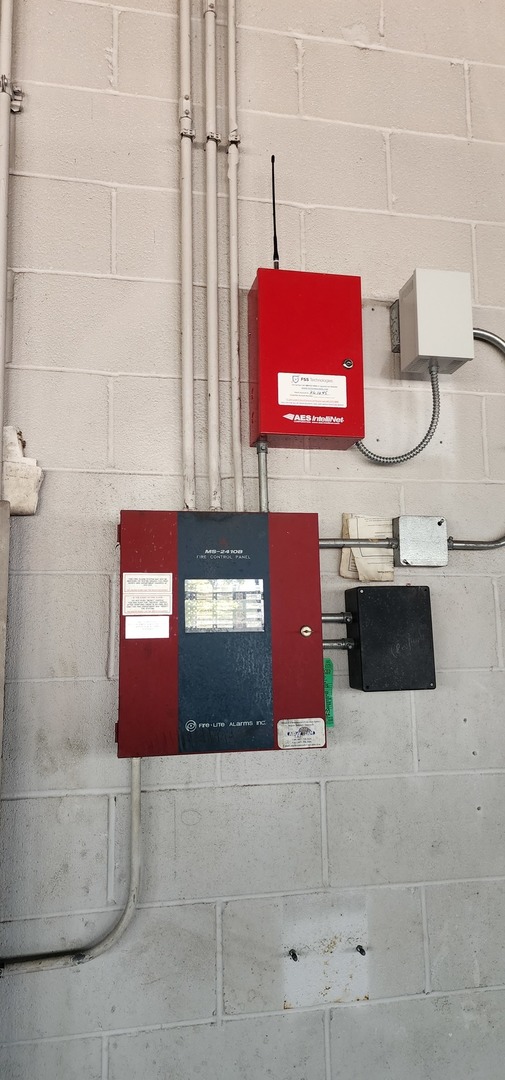 25 W Belvidere Road, Hainesville, IL 60030