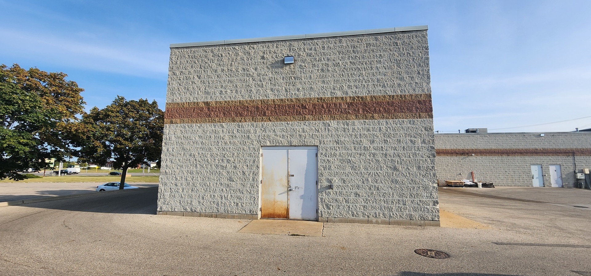 25 W Belvidere Road, Hainesville, IL 60030