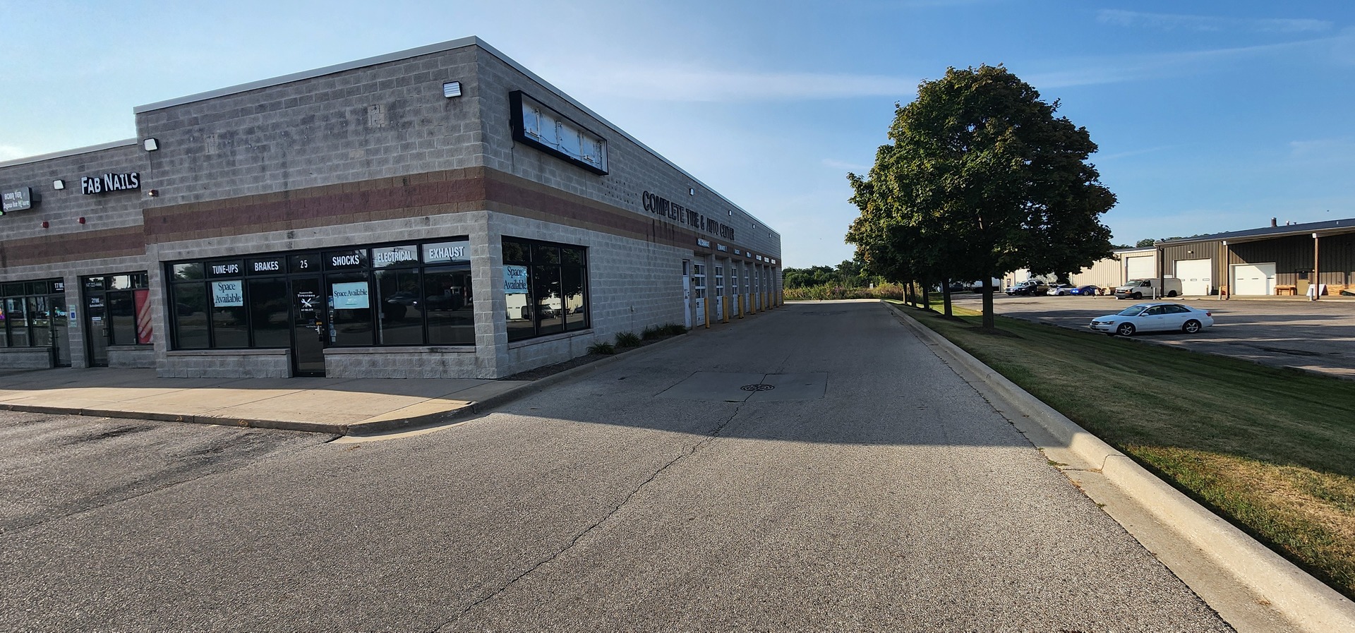 25 W Belvidere Road, Hainesville, IL 60030