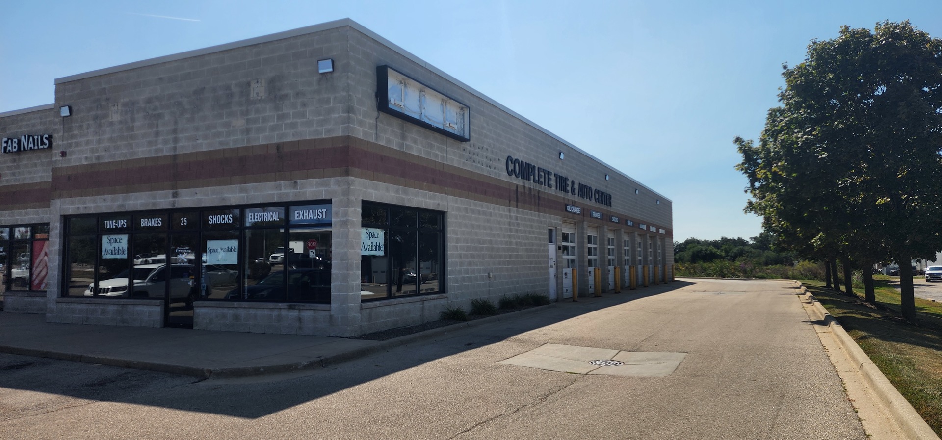 25 W Belvidere Road, Hainesville, IL 60030