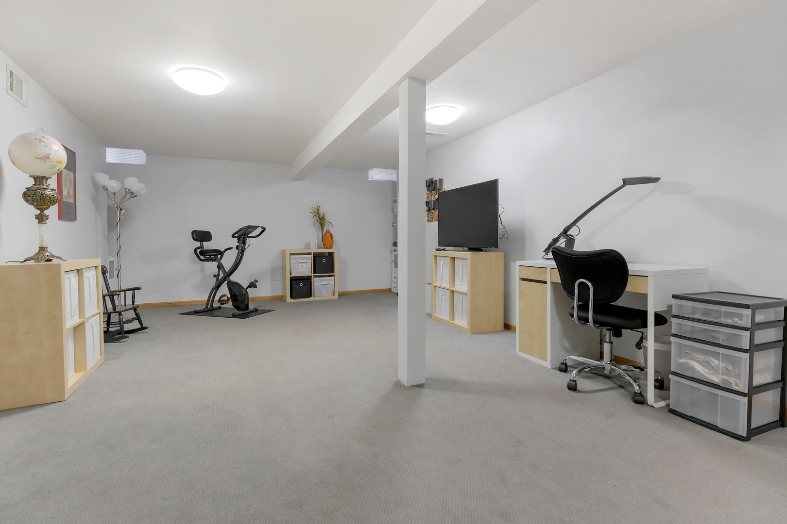 1811 N Aspen Drive, Mount Prospect, IL 60056