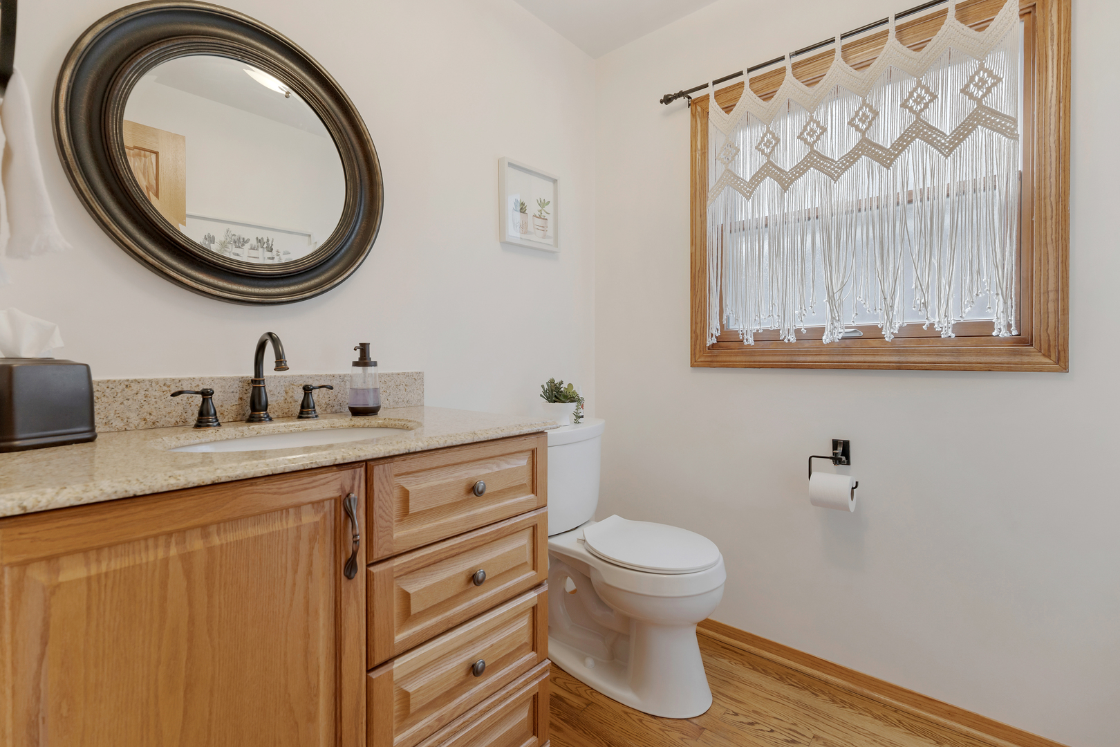 1811 N Aspen Drive, Mount Prospect, IL 60056