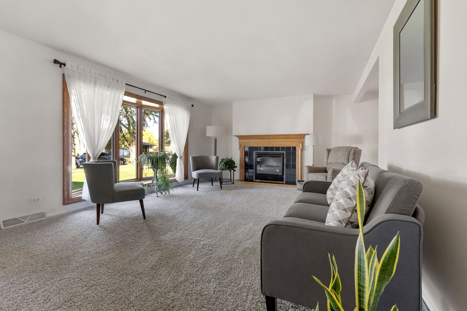 1811 N Aspen Drive, Mount Prospect, IL 60056