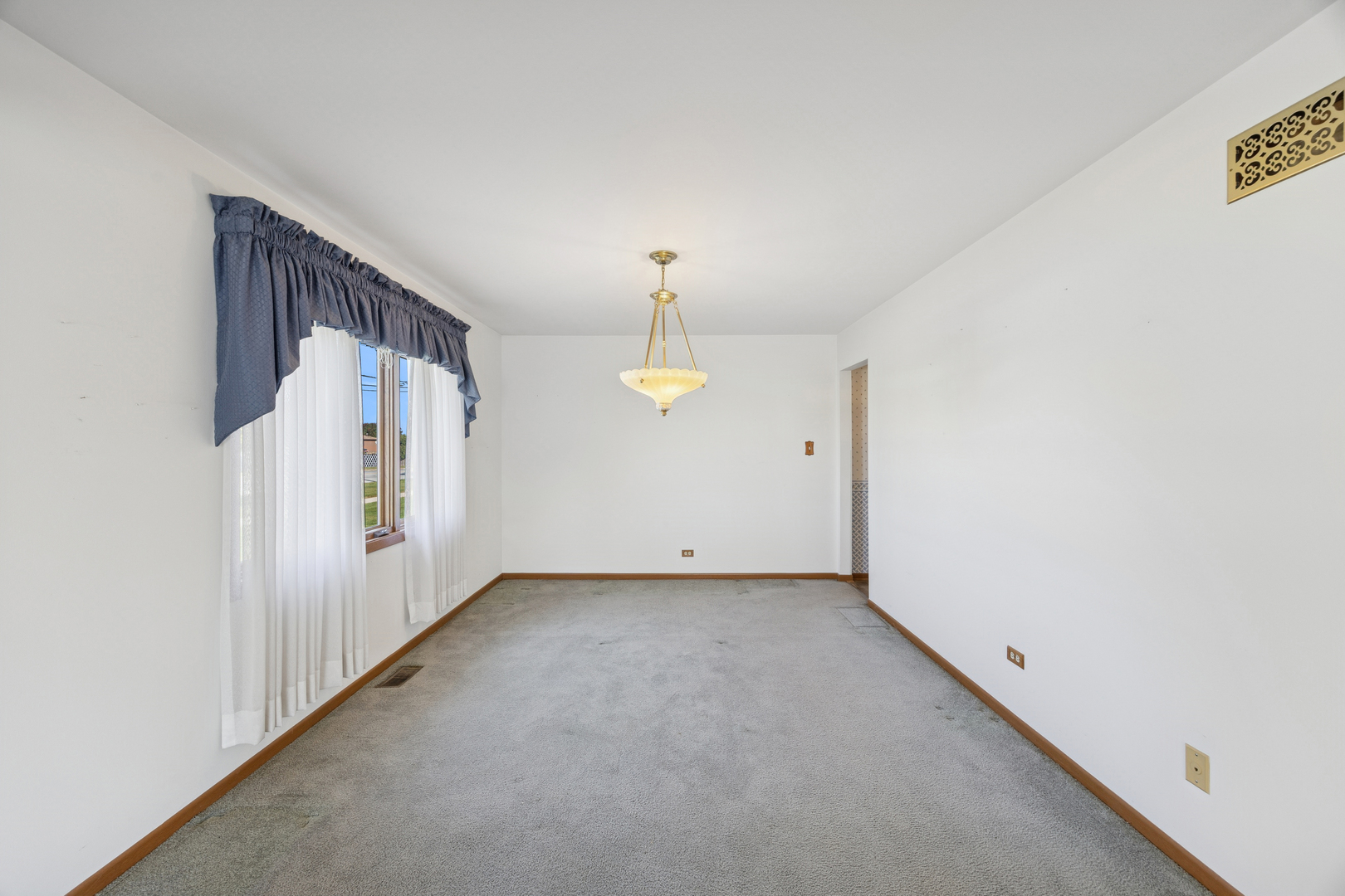 8336 169th Street, Tinley Park, IL 60477