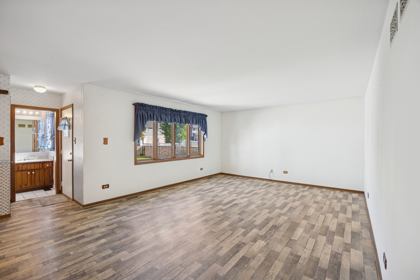8336 169th Street, Tinley Park, IL 60477