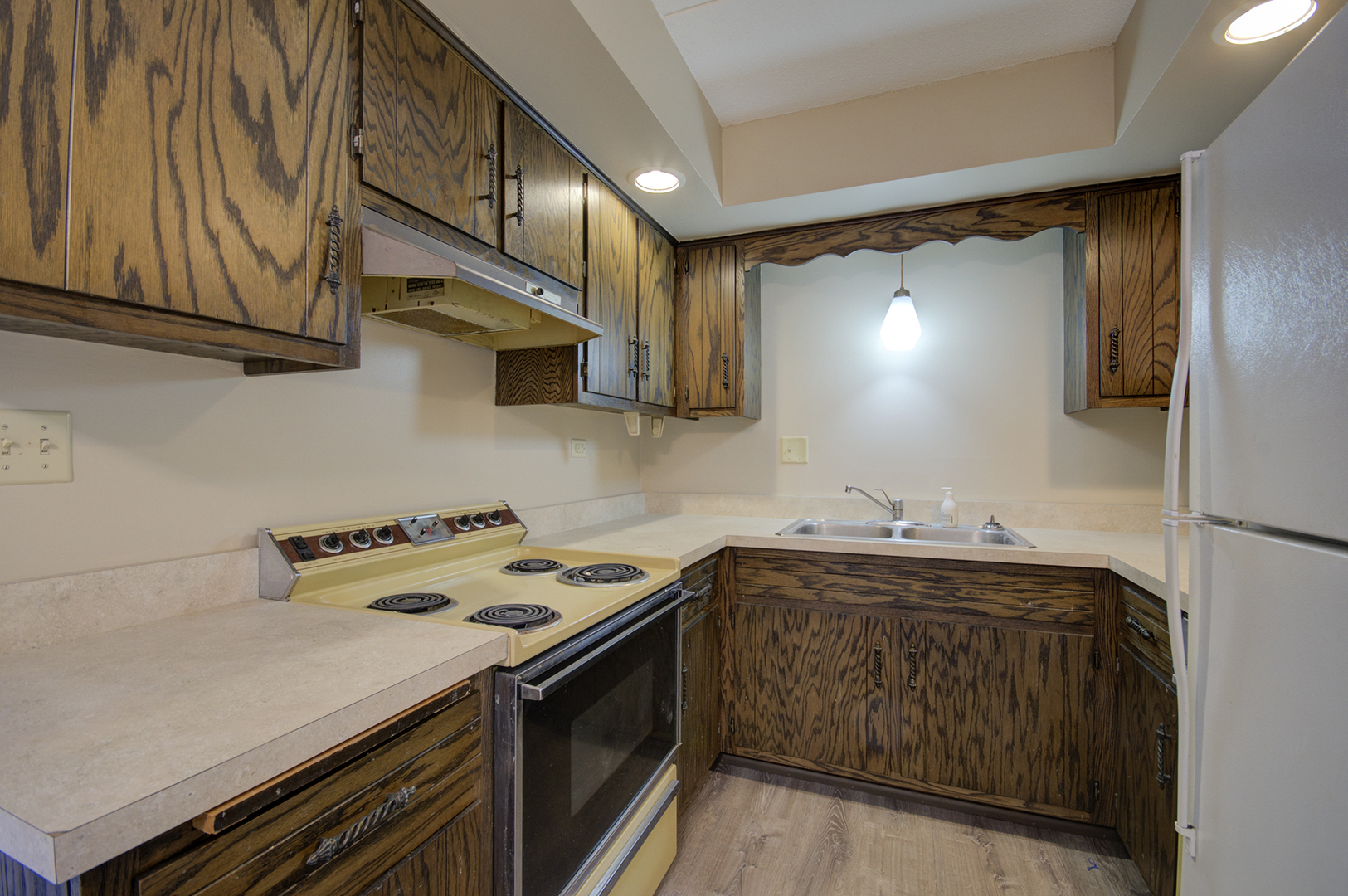 1608 Richmond Circle #7, Joliet, IL 60435