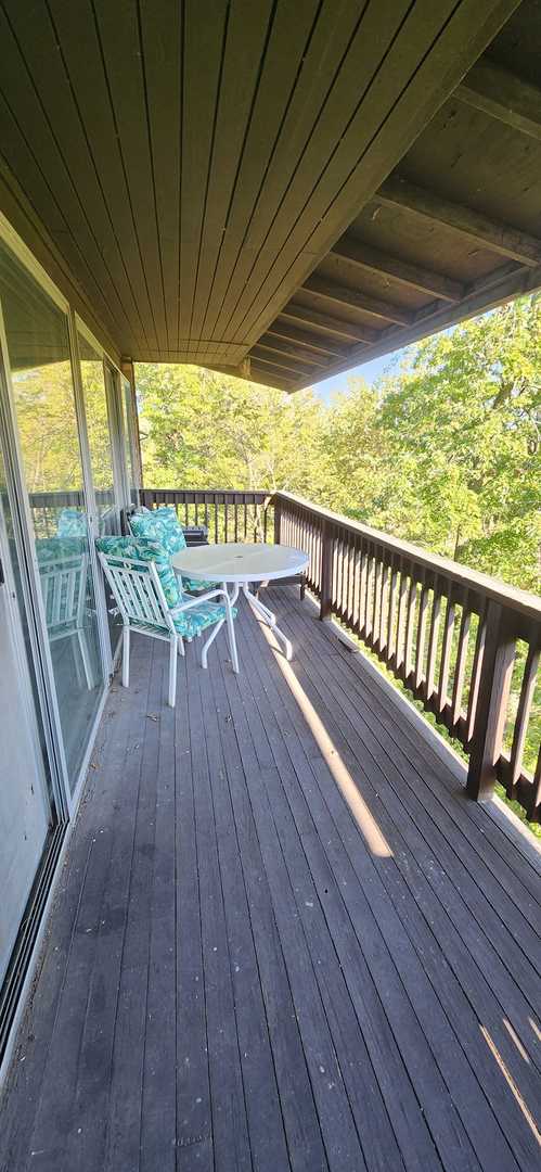 5542 E Lake Drive #E, Lisle, IL 60532