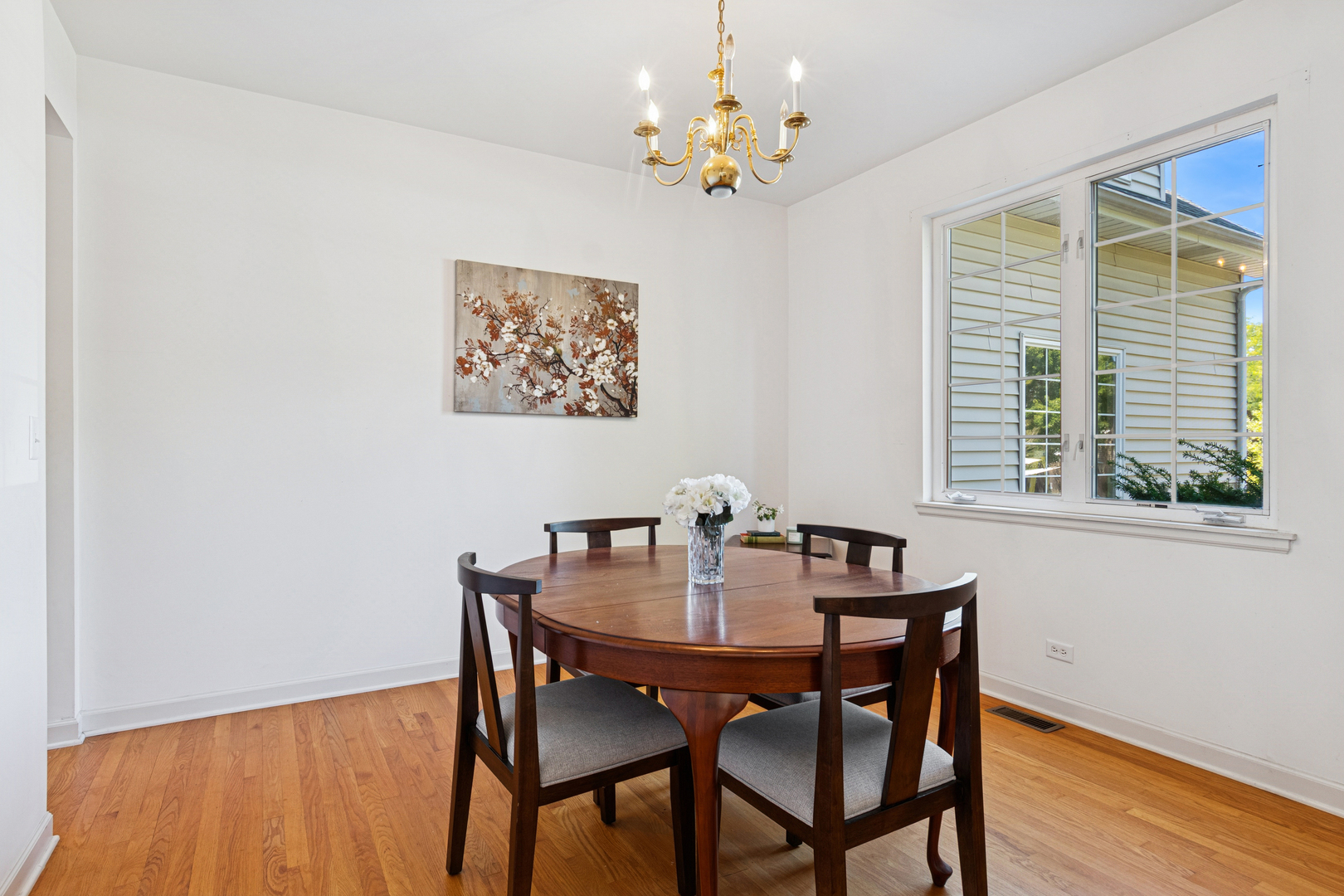 29W715 Branch Avenue, Warrenville, IL 60555