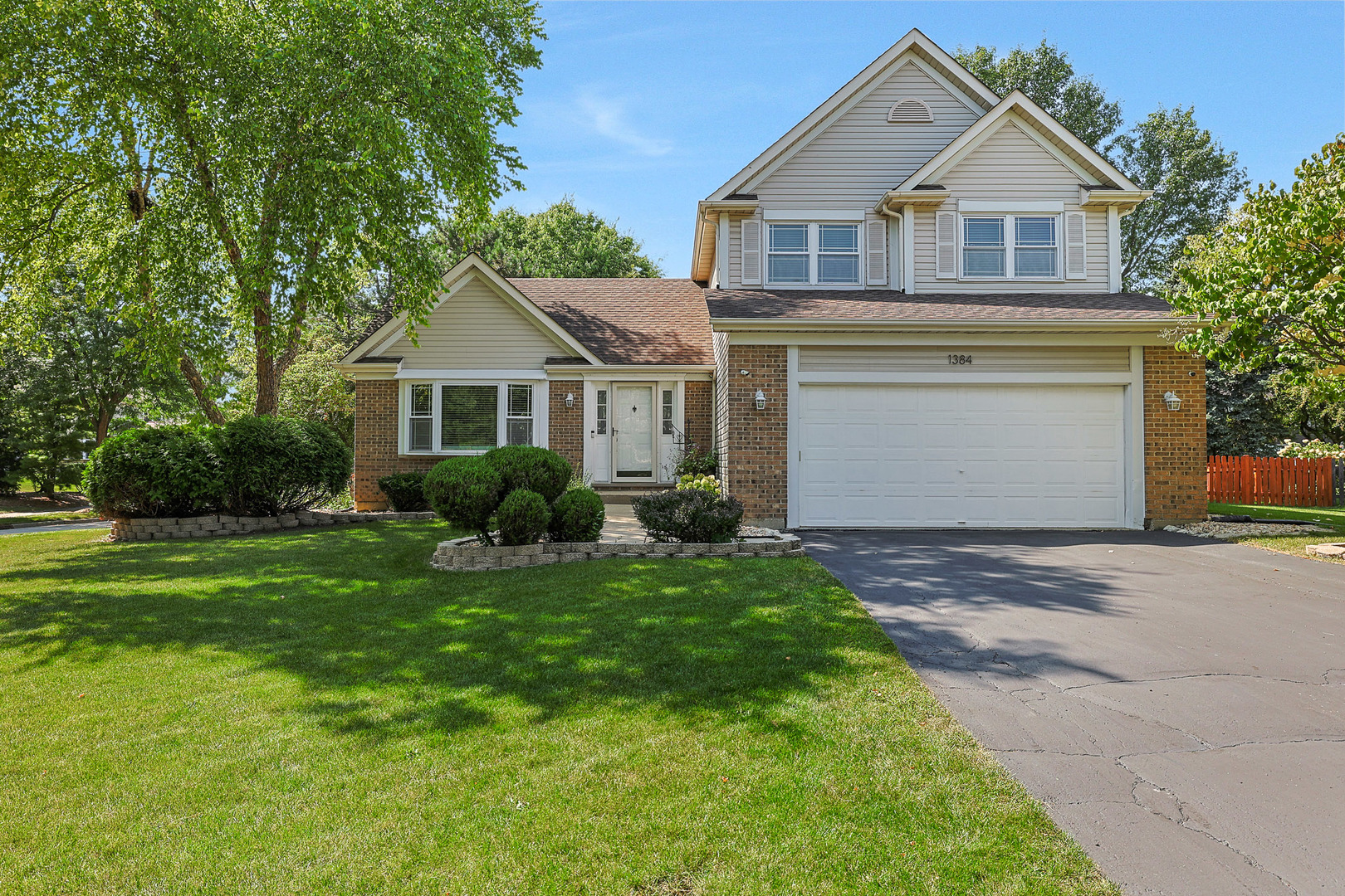 1384 Northgate Drive, Bartlett, IL 60103