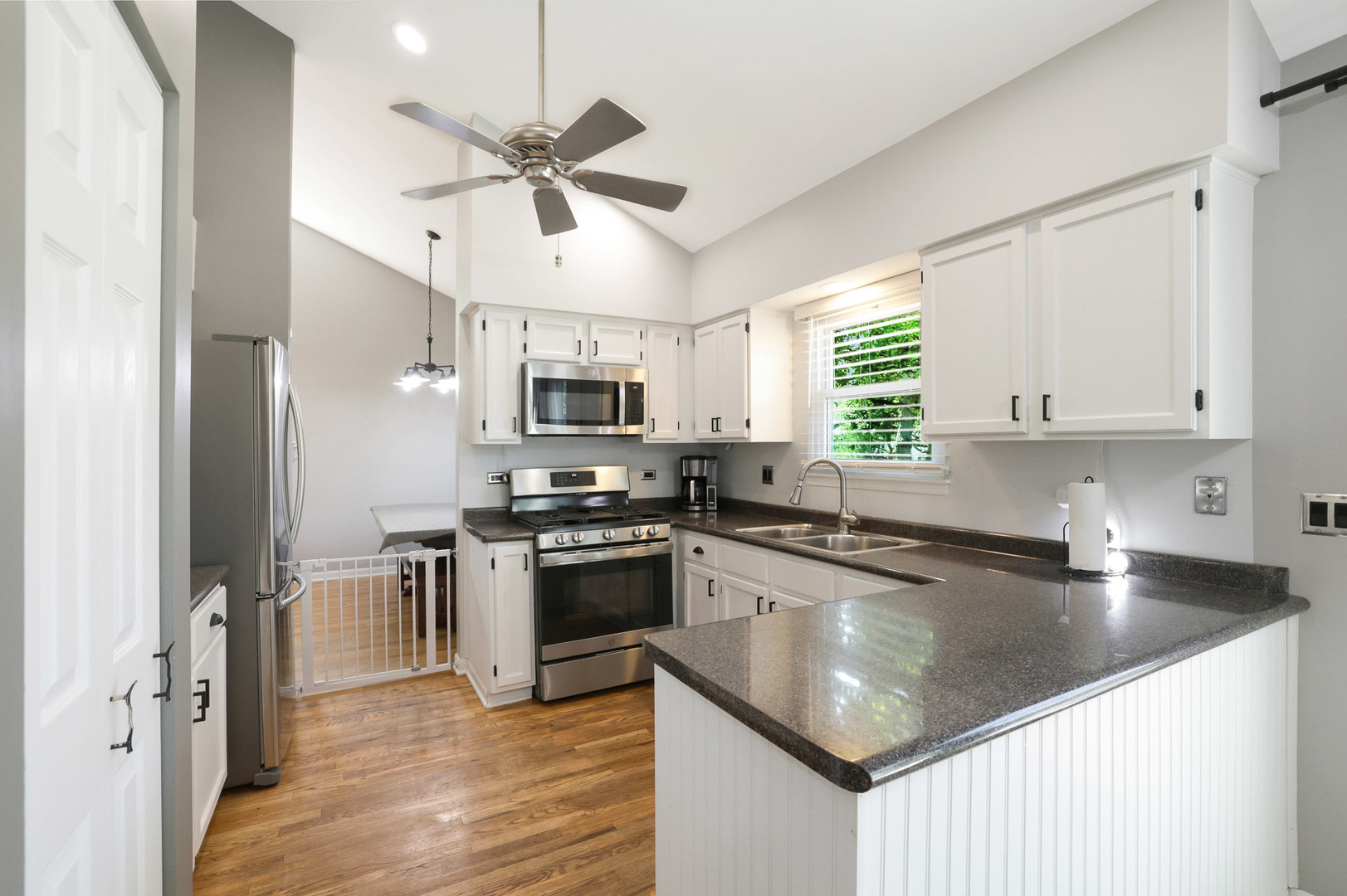 1384 Northgate Drive, Bartlett, IL 60103