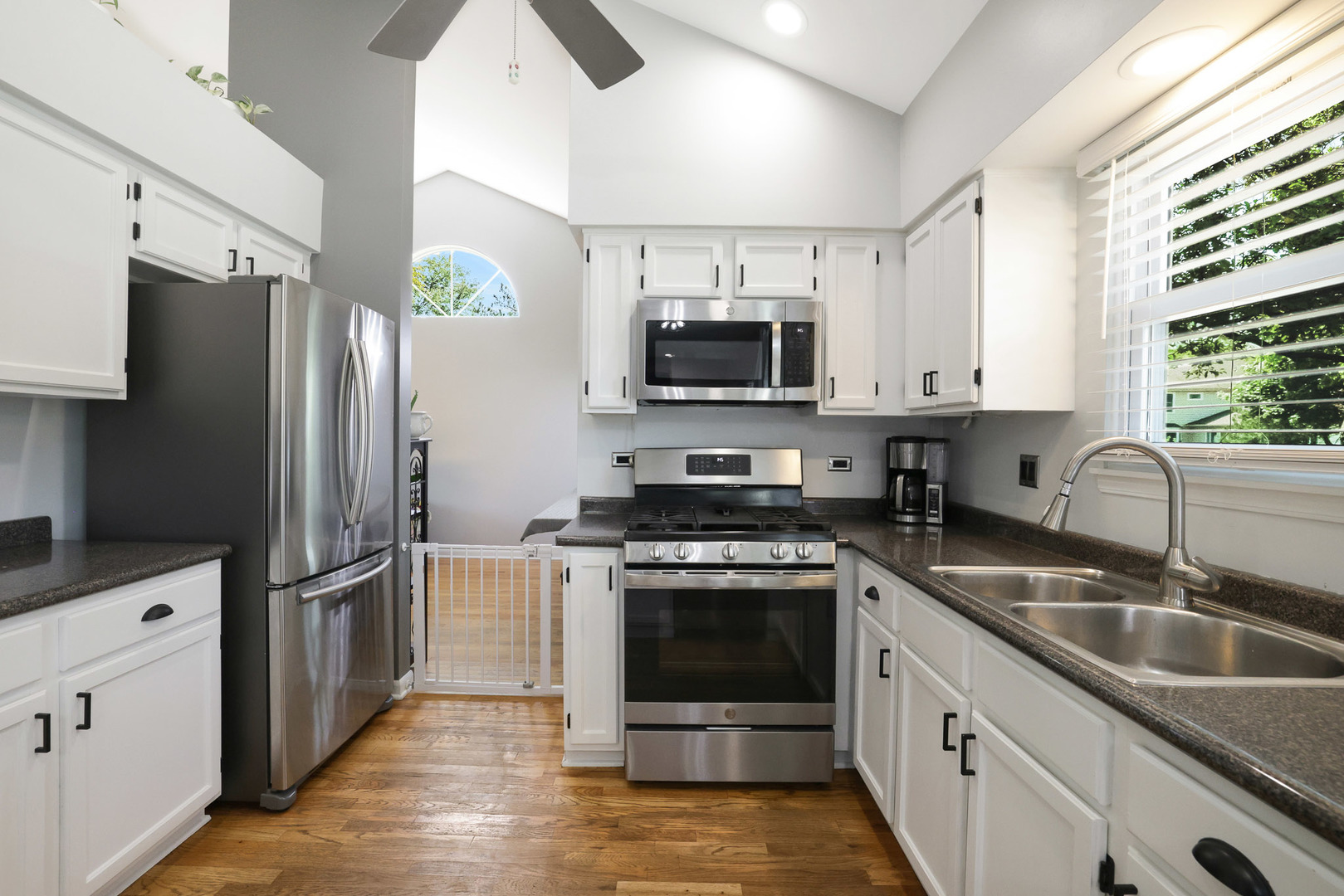 1384 Northgate Drive, Bartlett, IL 60103