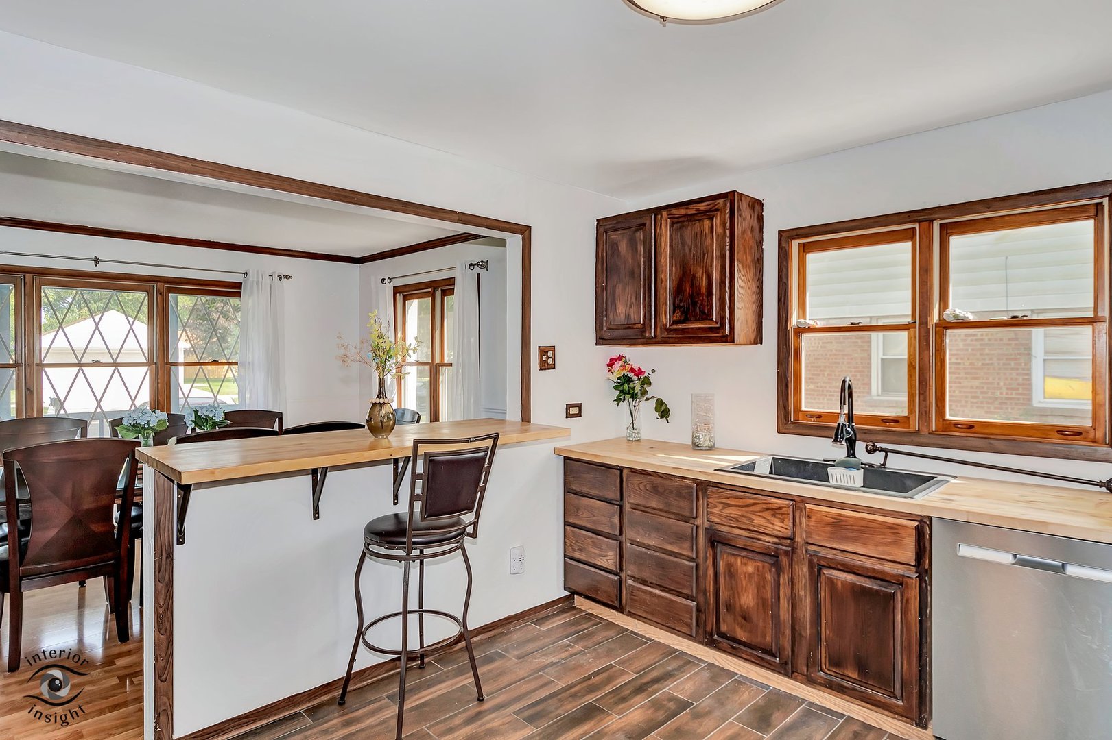 7743 Columbia Drive, Bridgeview, IL 60455