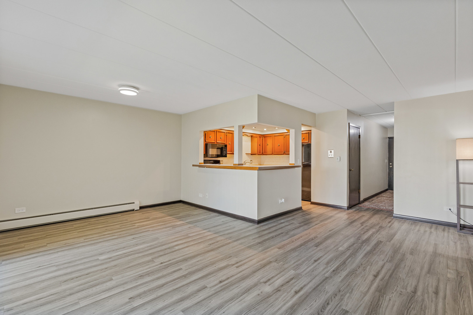 1279 Harding Avenue #2B, Des Plaines, IL 60016