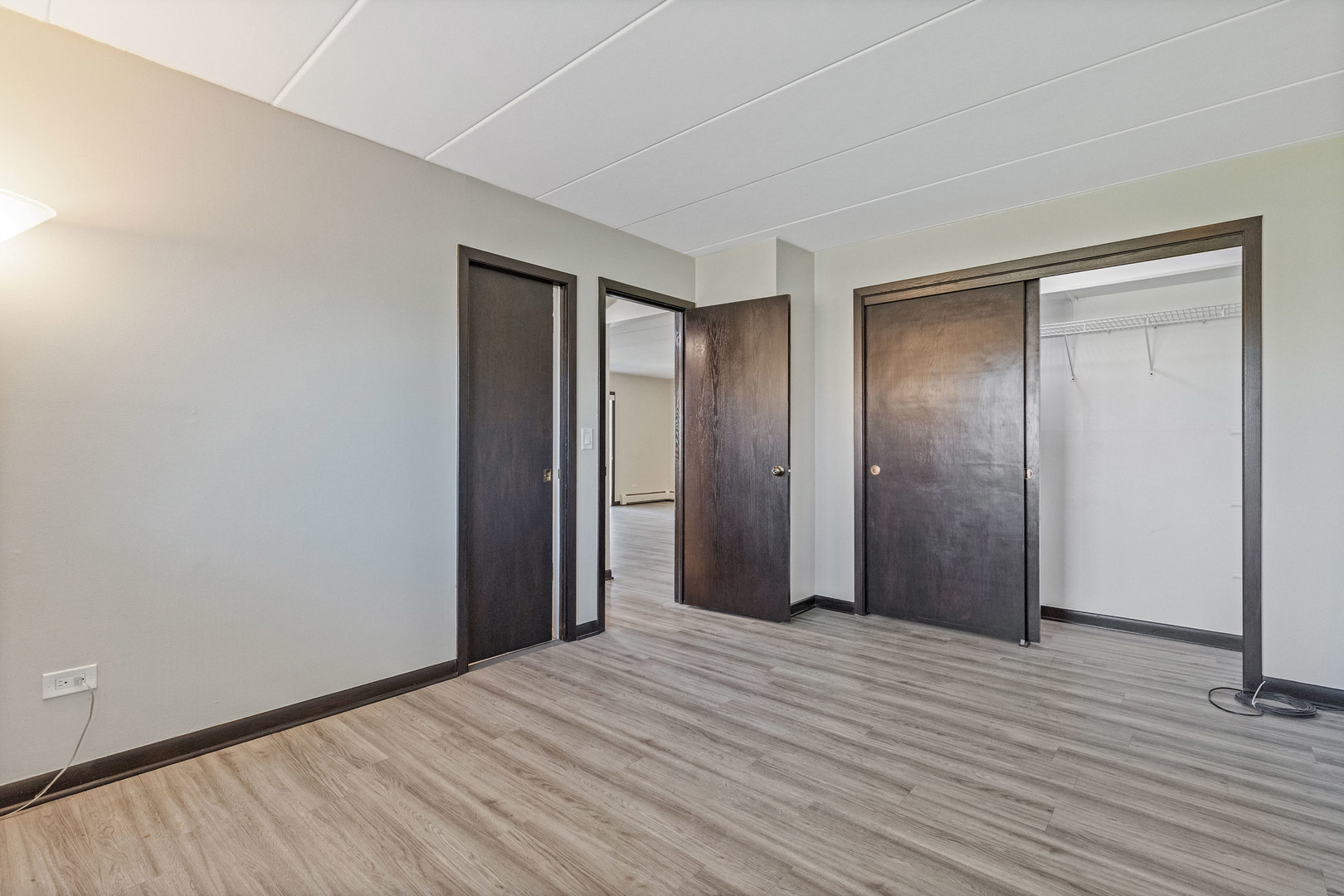 1279 Harding Avenue #2B, Des Plaines, IL 60016