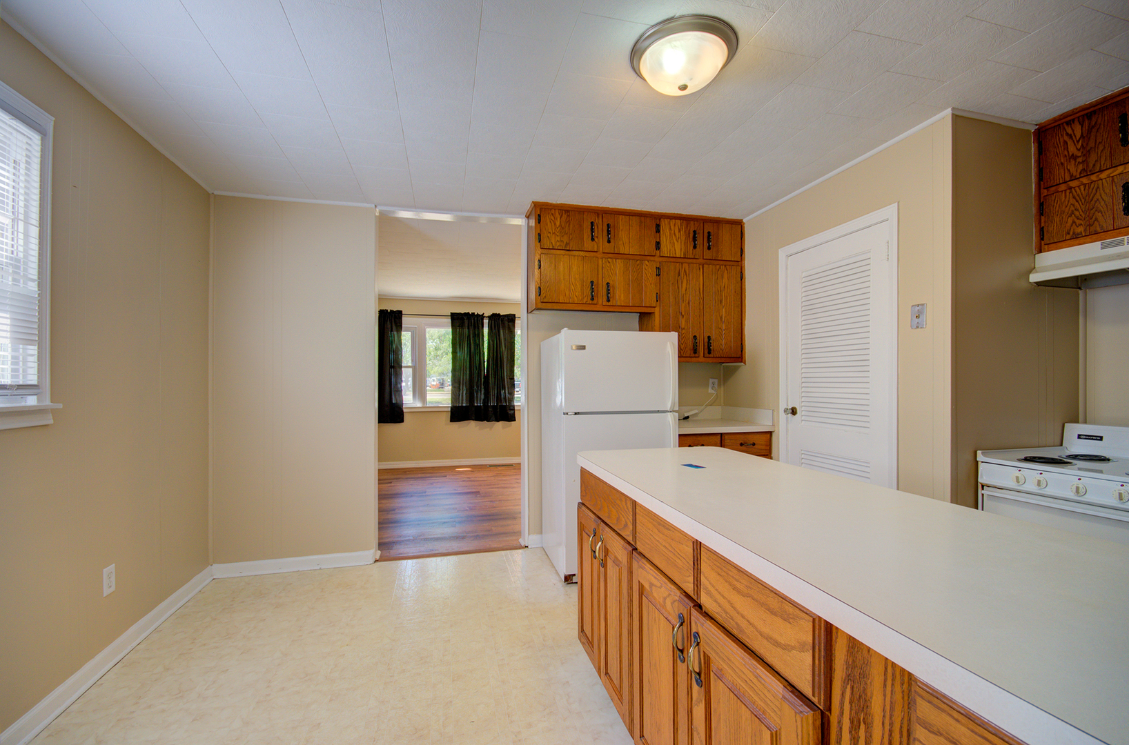 2005 Mcdonough Street, Joliet, IL 60436