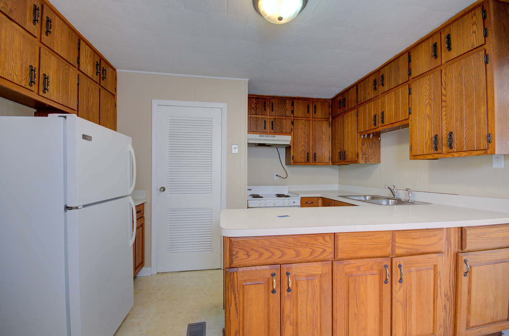 2005 Mcdonough Street, Joliet, IL 60436