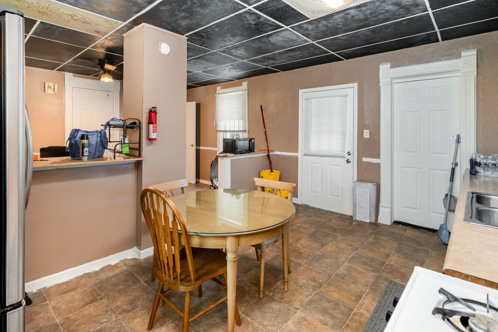 515 N Broadway Street, Joliet, IL 60435