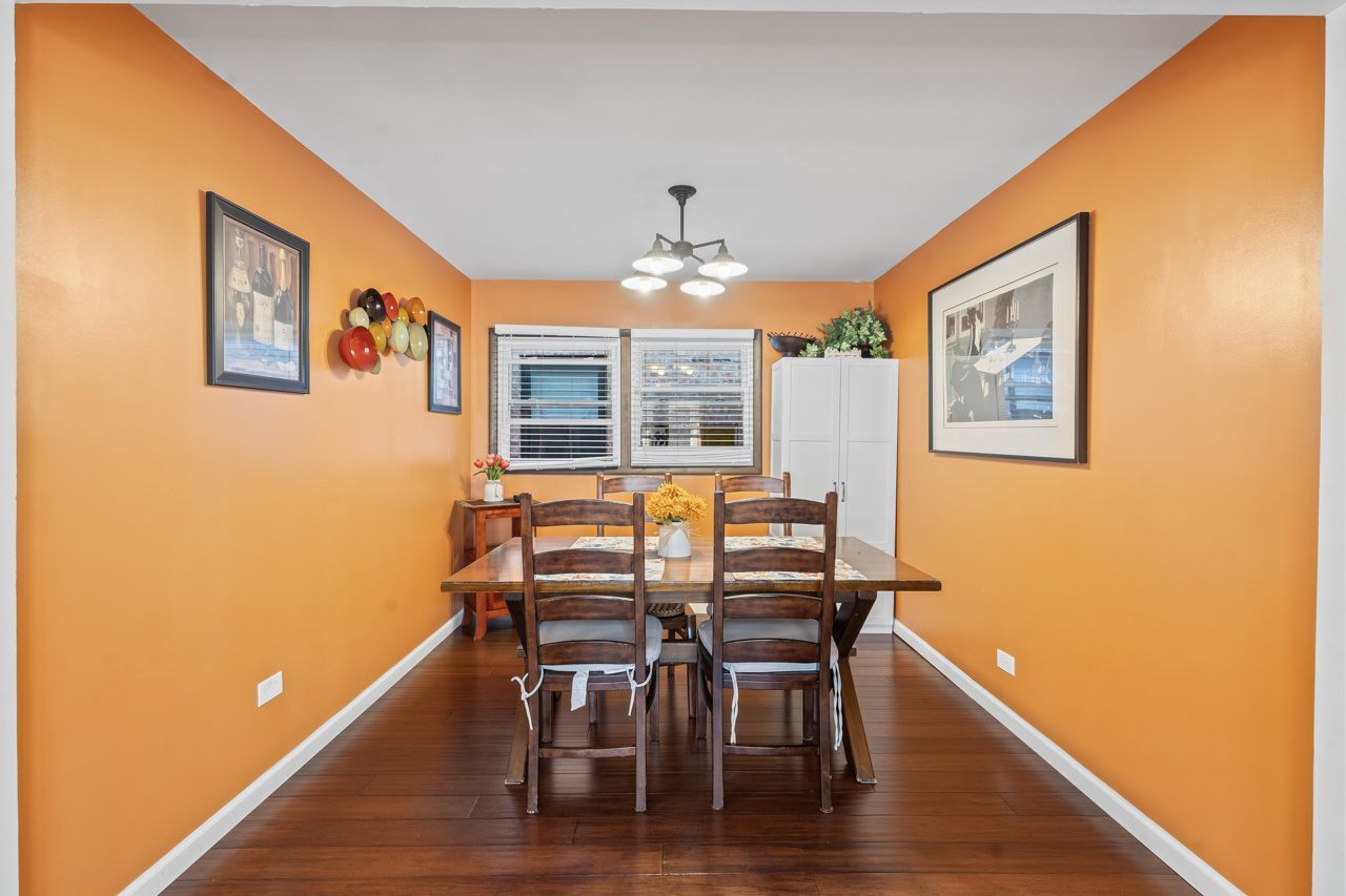 3904 W Eddy Street, Chicago, IL 60618