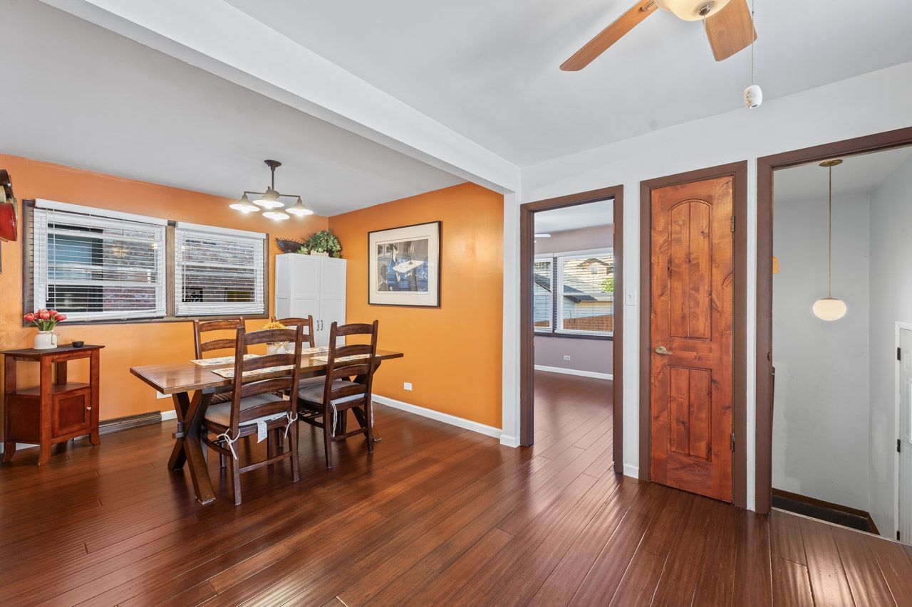 3904 W Eddy Street, Chicago, IL 60618