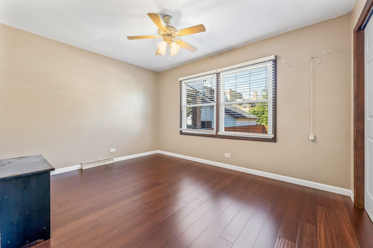 3904 W Eddy Street, Chicago, IL 60618