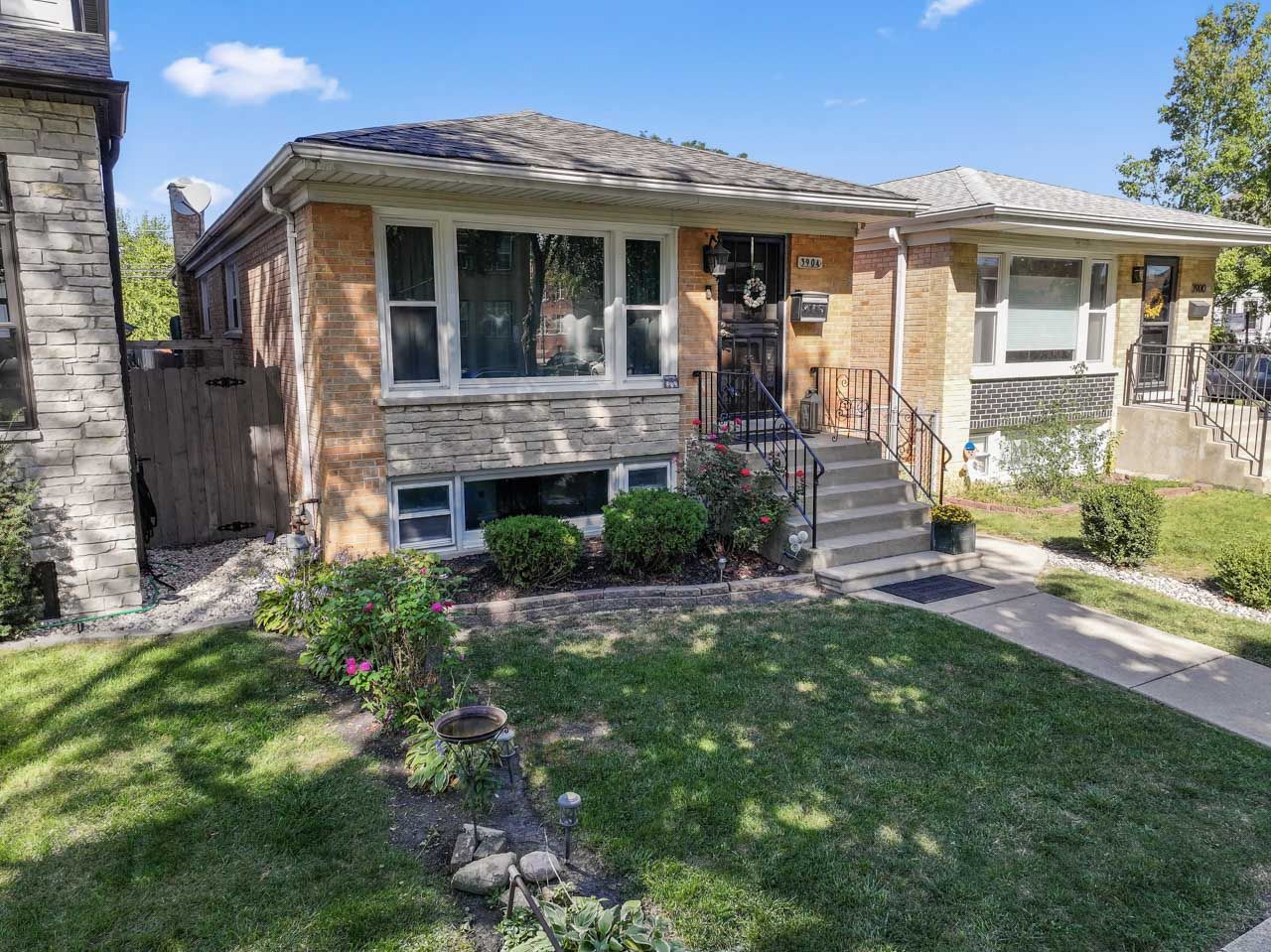 3904 W Eddy Street, Chicago, IL 60618