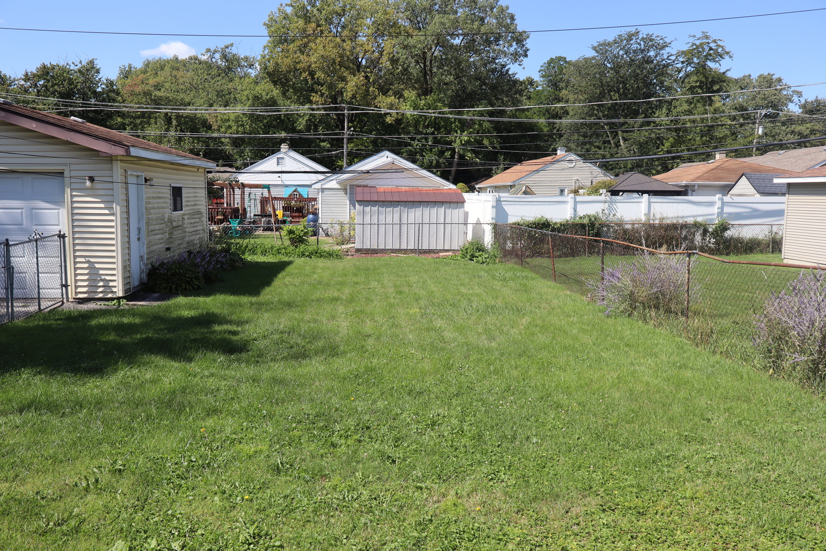 14832 KENNETH Avenue, Midlothian, IL 60445