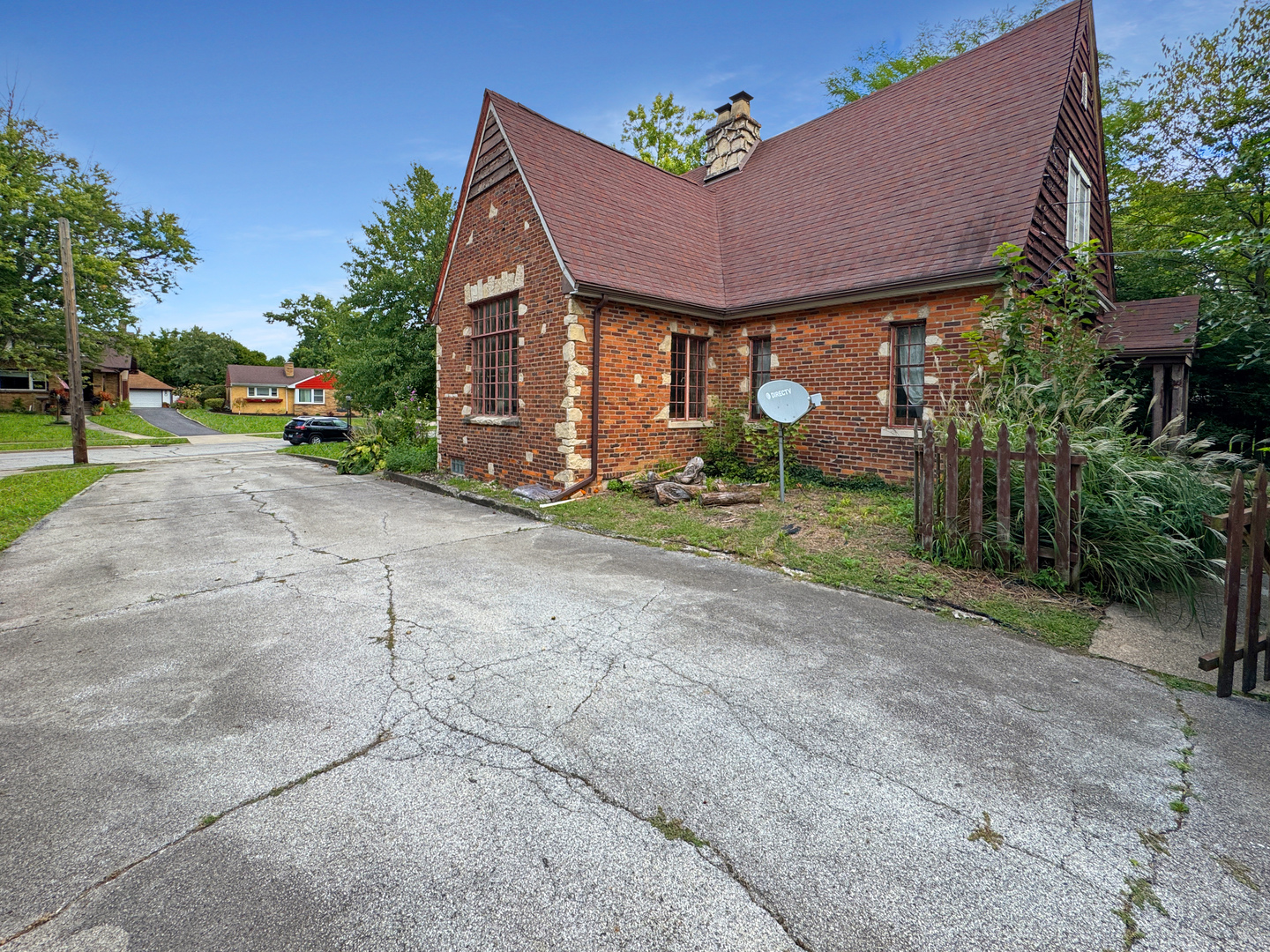 144 Country Club Road, Chicago Heights, IL 60411