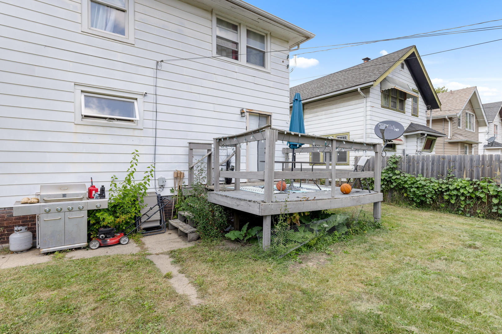 1930 S 4th Street, Rockford, IL 61104