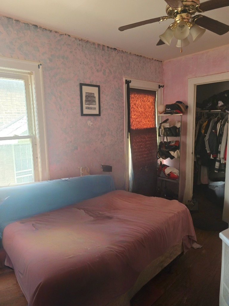 7644 S East End Avenue, Chicago, IL 60649