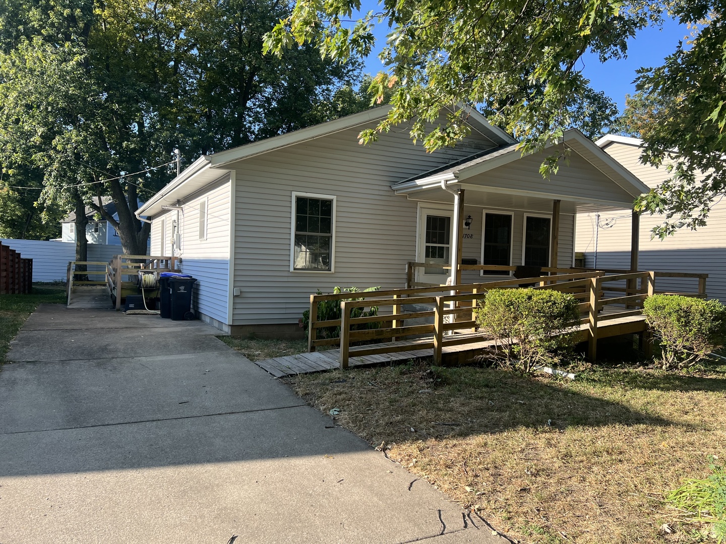 1708 Indiana Street, Bloomington, IL 61701